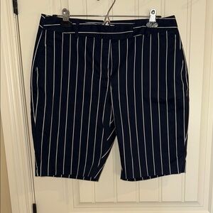 Reitmans Blue and White  Pin Stripe Flat Front Shorts with Pockets